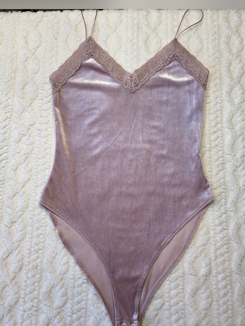 Forever 21 Mauve Velvet Lace Trim Bodysuit Size S